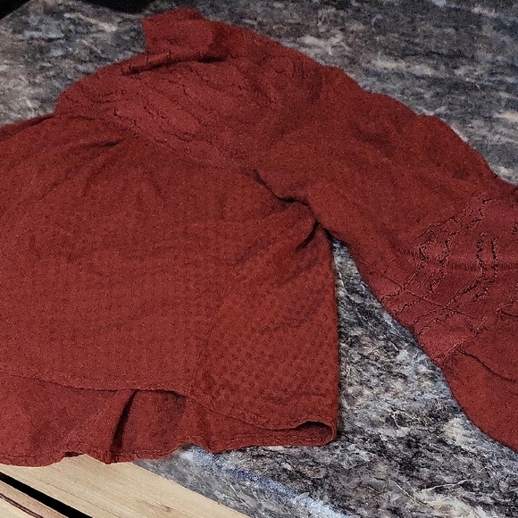 Rust Textured Blouse - Picture 4 of 4